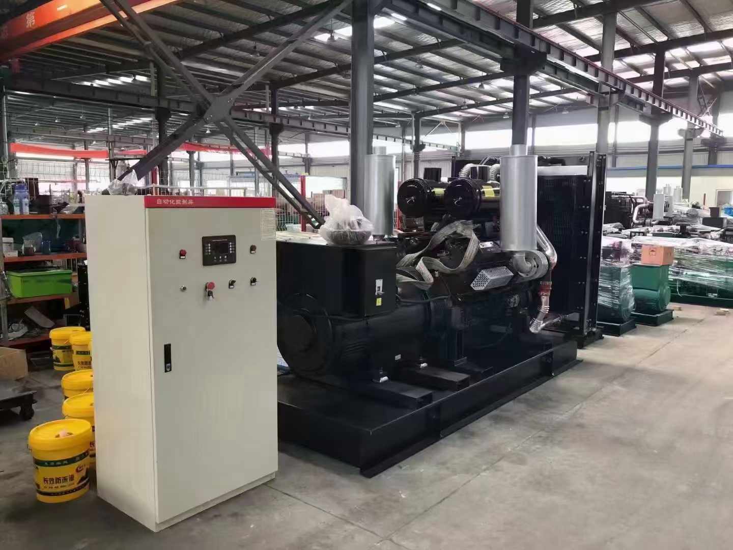 利辛柴油发电机运行时的噪音和振动水平如何？