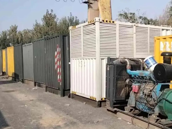 利辛200KW柴油发电机机组每小时油耗是多少？